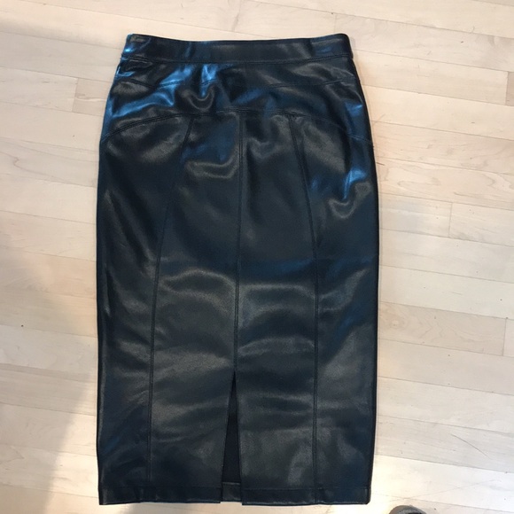 Marc New York Faux Leather Black, Pull on Skirt. XS - Picture 8 of 11